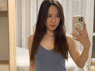 Erotski video chat MiaLionade