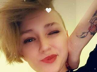 Erotski video chat LanitaDennis