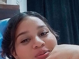 Erotski video chat LauraBree