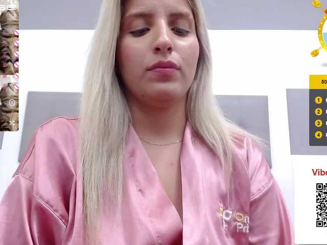 Fotografije LauraCoppola Hi everyone! ❤️ I'm Laura, feel free to join my room haha I'll be happy to have you here I love masturbation and play with my delicious fingers and toys lll SpankAss 35 TK lll AnyFlash 70TK lll Control my Lush and Domi 347
