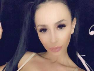 Erotski video chat LaylaRad