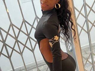 Erotski video chat Leilla