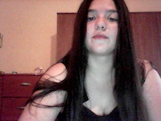 Fotografije Lilith2000 show tits 5tk, show ass 10 tk, show naked body 15 tk, open yo ur camera for 30 tk no tokens no show