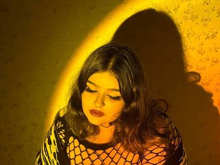 Erotski video chat Lilya-milky