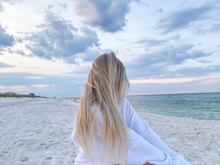 Erotski video chat LittleBarbieJ