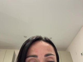 Erotski video chat Liya-liya