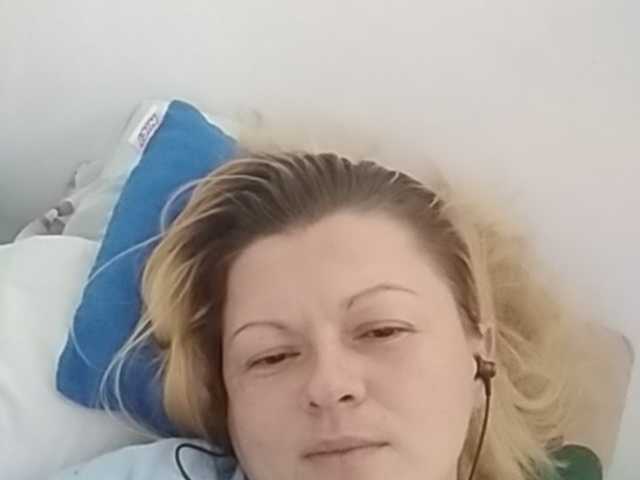 Emitiranje snimki zaslona LizzyViolet