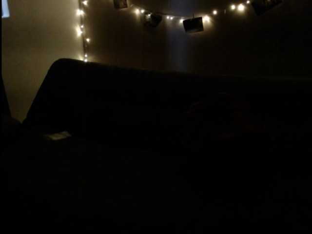 Emitiranje snimki zaslona LoganyMelanni