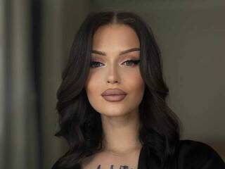 Erotski video chat LolaFever