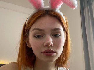 Erotski video chat LolaRedBunny