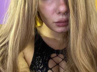 Erotski video chat Lost-Mary