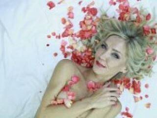 Erotski video chat lovelylaura