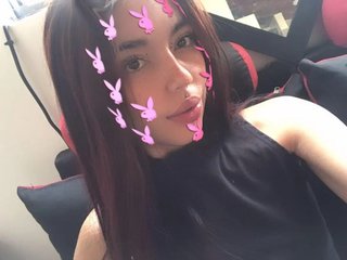 Erotski video chat Lucy-bigass12
