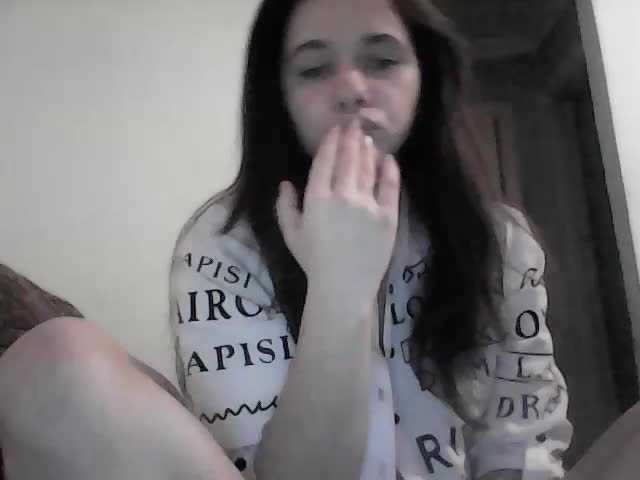 Emitiranje snimki zaslona LucyAnDay