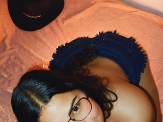 Erotski video chat LucyColleen
