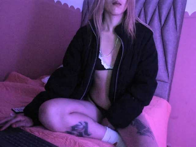 Fotografije madelineexxx PLAY PUSSY