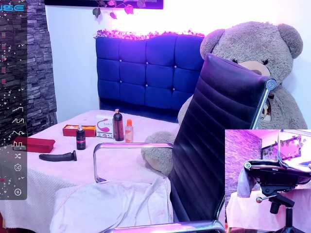 Fotografije Madelinexxx Hello, I'm new... My name is Madeline and I'm 18 years old❤Tip menuPvt ON- GOAL: SHOW BOOBS