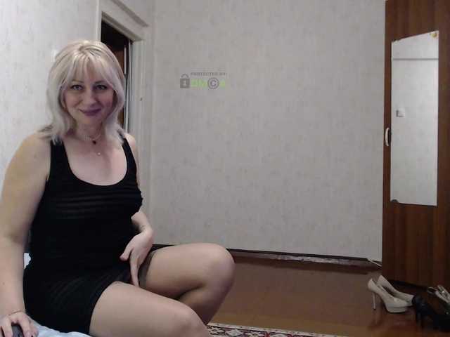 Fotografije MadinaLyubava hello! I do not undress in chat, spy, private - only in underwear, there is no full private, I do not fuck with a dildo, I do not undress completely, I do not show my face in personalrequests without tokens - banI'll kick the silent one out