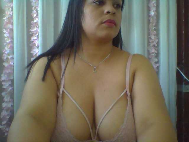 Fotografije mafersmile #latina #bigboobs #bbw #mature #mistress