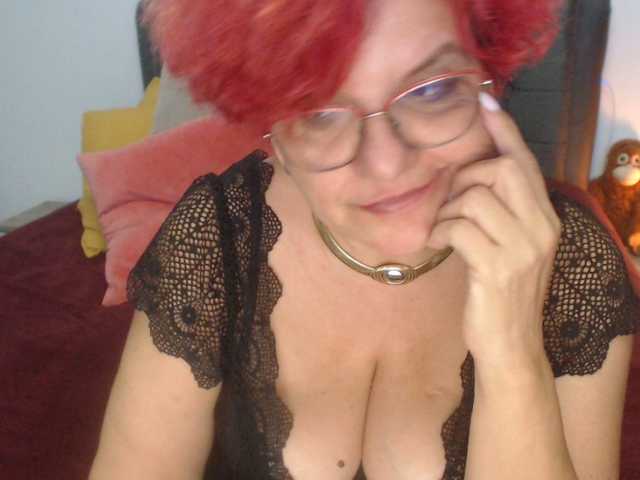 Fotografije maggiemilff68 #mistress #mommy #roleplay #squirt #cei #joi #sph - every flash 80 - masturbate and multisquirt 400 - anal 500 - one tip