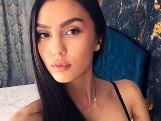 Erotski video chat MalinaMaze