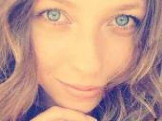 Erotski video chat mannelia