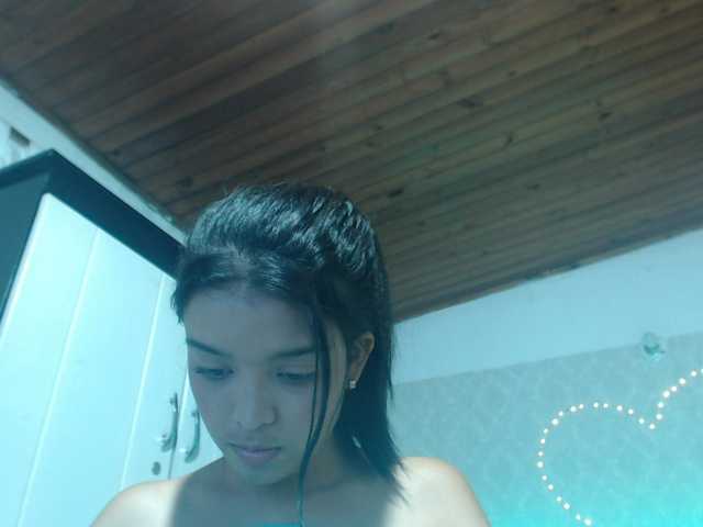 Fotografije marianalinda1 undress and show my vajina and my breasts 400 tokes you want to see my vajina 350 my breasts 90 masturbarme 350 show my tail 100. or do everything in private