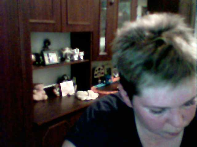 Emitiranje snimki zaslona MarieFoxy