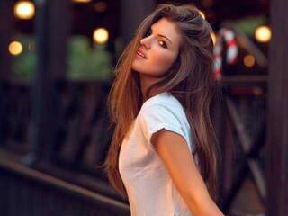 Erotski video chat MelodyDean