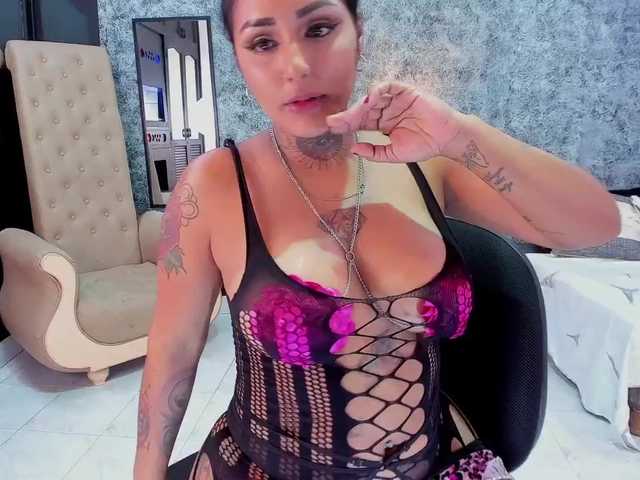 Fotografije Meredith-rave My pussy wants eat that cock /1@PussyRide 2@AnalBead show // pvt on// personalize your videos// #sexy #bigboobs #bigass #latina #milf #squirt #lovense #colombia