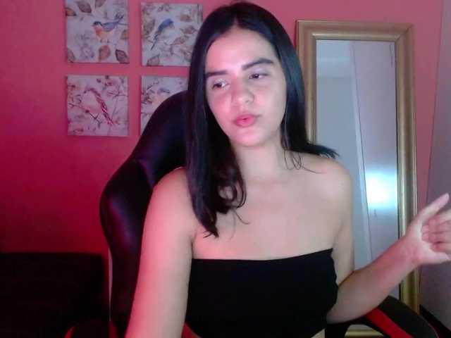 Fotografije mia-collins Hi guys, thanks to all the people who support my show with tkns, I'm a Latina woman, with a huge bush in my pussy, armpits and anus, if you love natural women I know you'll like it! Please, before using my tip menu, use my Pm or write me in public