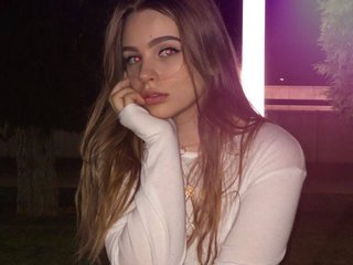 Erotski video chat MiaMey