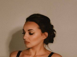 Erotski video chat Miki-Milash