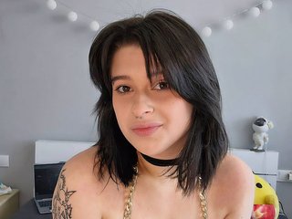 Erotski video chat MikiiKiwi