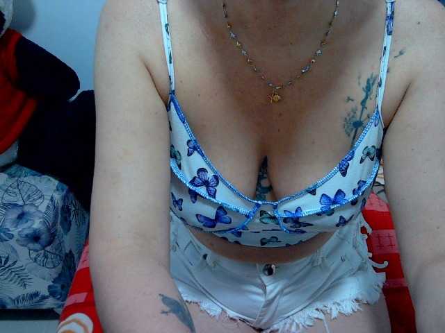 Emitiranje snimki zaslona mimisexxxa