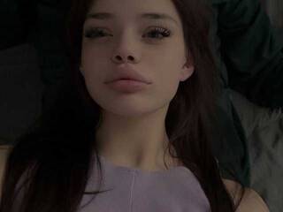 Erotski video chat mini-barbie