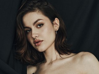 Erotski video chat MiraBelle