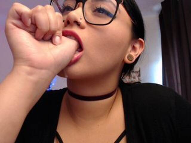 Emitiranje snimki zaslona Miss-Bonnie