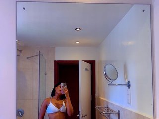 Erotski video chat MissBehavin69