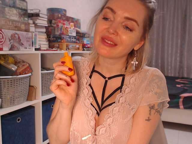 Emitiranje snimki zaslona MyMilfAnnette