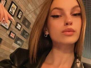 Erotski video chat MissSofiyka