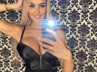 Erotski video chat modelstyalee