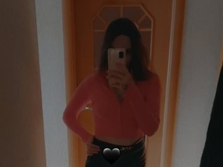 Erotski video chat Molliea
