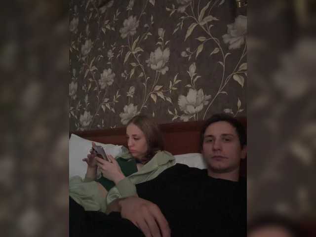 Emitiranje snimki zaslona Molly-and-Tommy