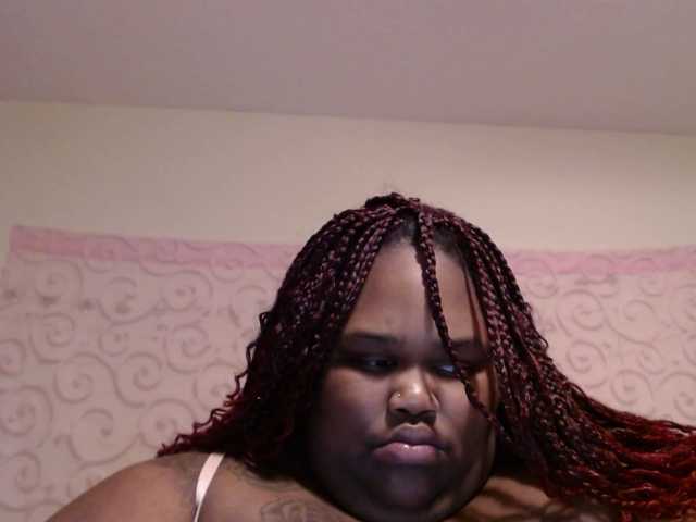 Emitiranje snimki zaslona Molushyy