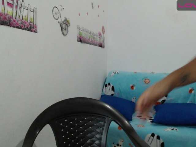 Emitiranje snimki zaslona monica-squirt