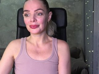 Erotski video chat MoniCharm