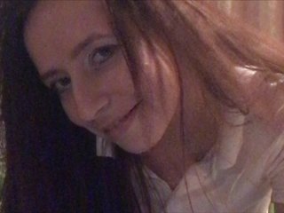 Fotografije MrsSexy906090 I am new girl I can add you in my friends for 15 tokens tip me 15 and you can start be friends with me)))I like undress all my clothes in pvt or in group chat)))Start pvt and I can start get naked