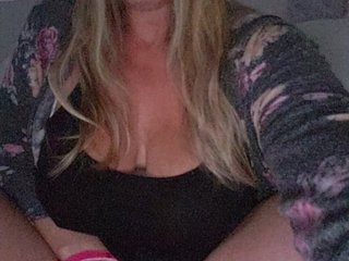 Fotografije My1wetsecret Cum Make Me Scream. Pussy Is Throbbing will squirt 777 tokens Dildo play