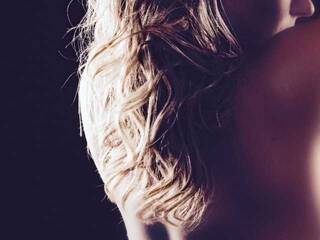 Erotski video chat Mymilfmila1